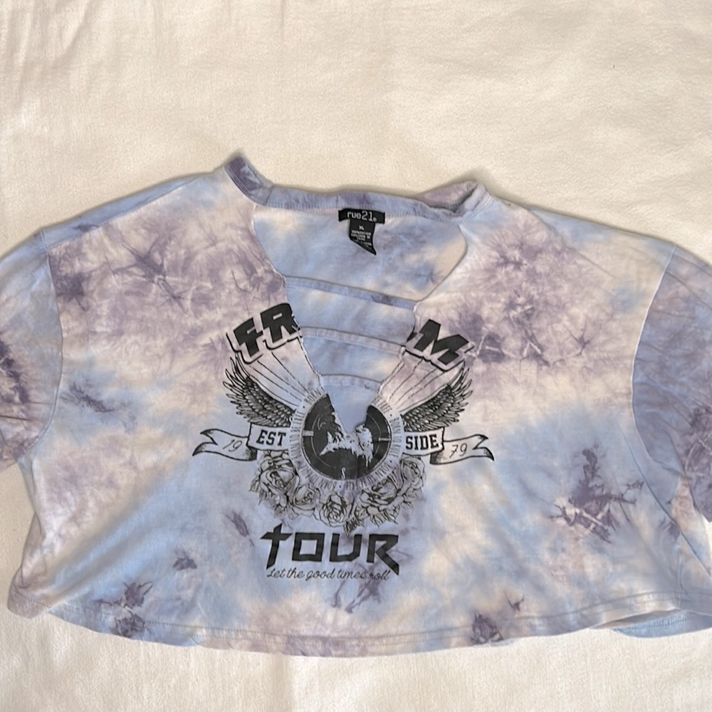 Rue21. Vintage XL distressed Tye dyed crop.